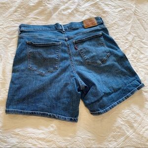 Levi’s | Stretch Denim Classic Shorts 30